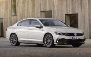 Volkswagen Passat GTE 2019 года (WW)